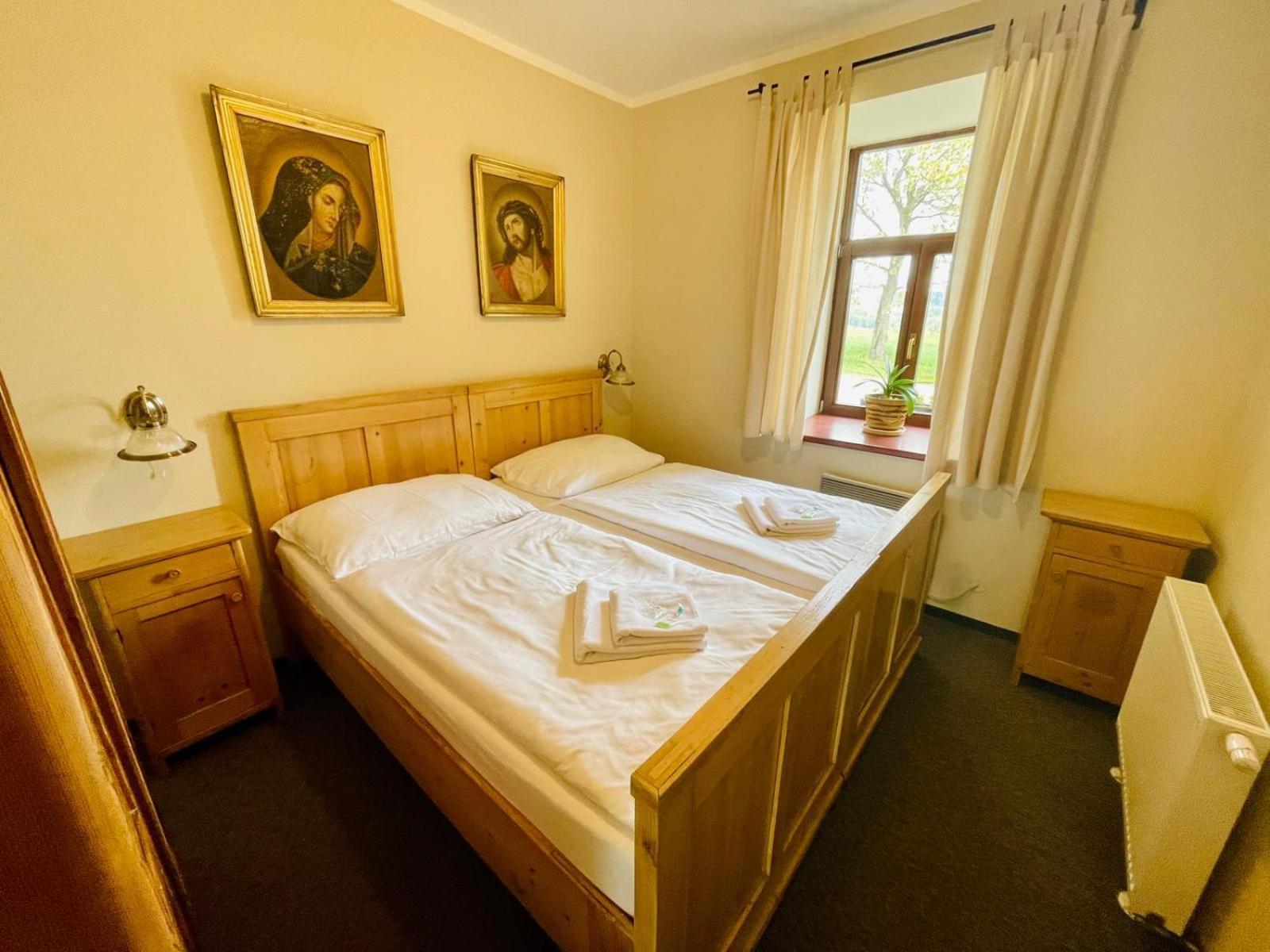Hostinec U Zamecku Klokocov Bagian luar foto