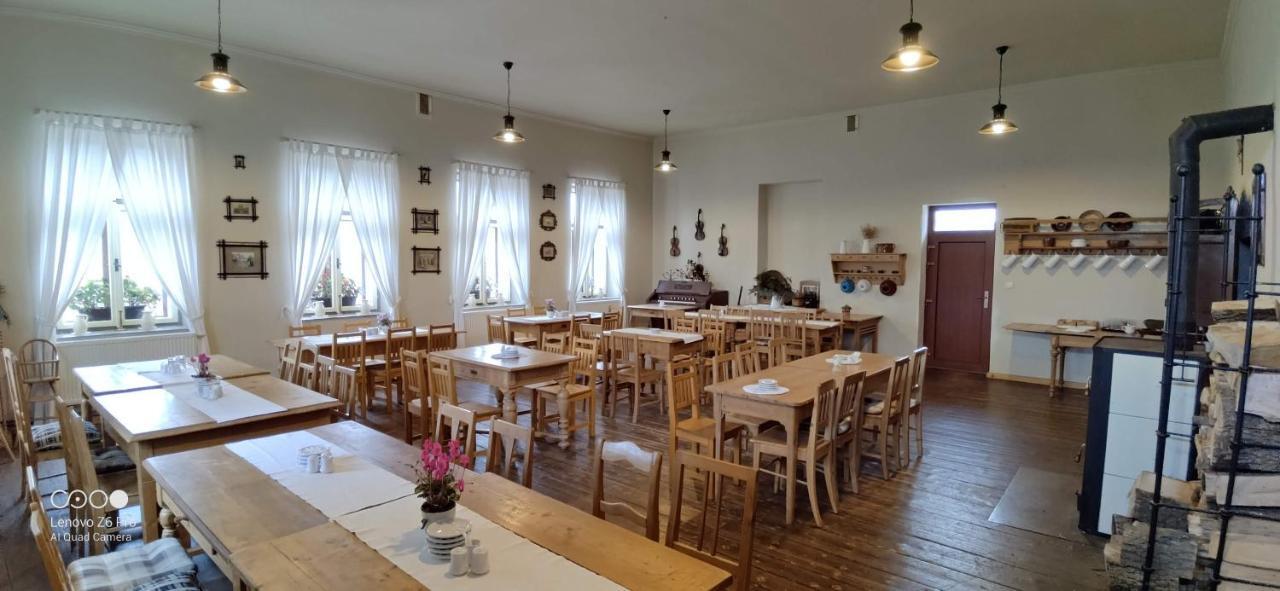 Hostinec U Zamecku Klokocov Bagian luar foto
