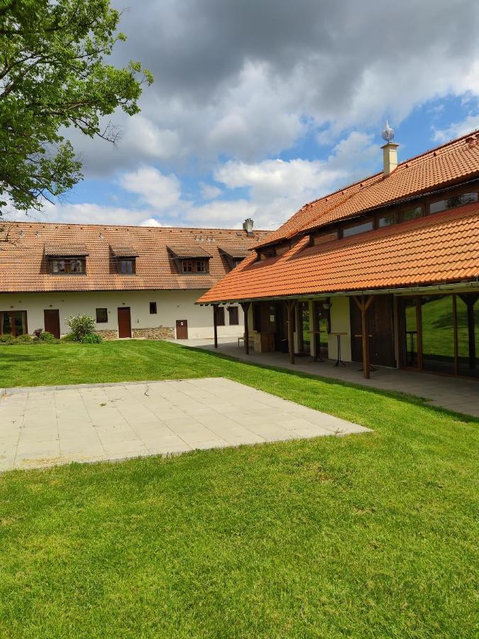 Hostinec U Zamecku Klokocov Bagian luar foto