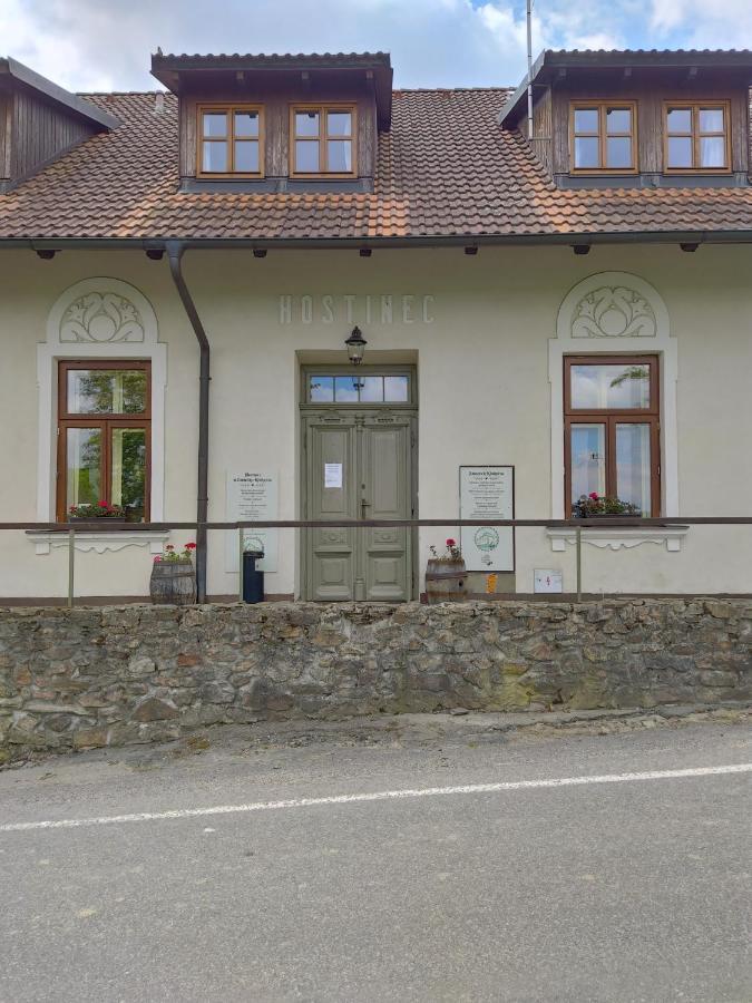 Hostinec U Zamecku Klokocov Bagian luar foto